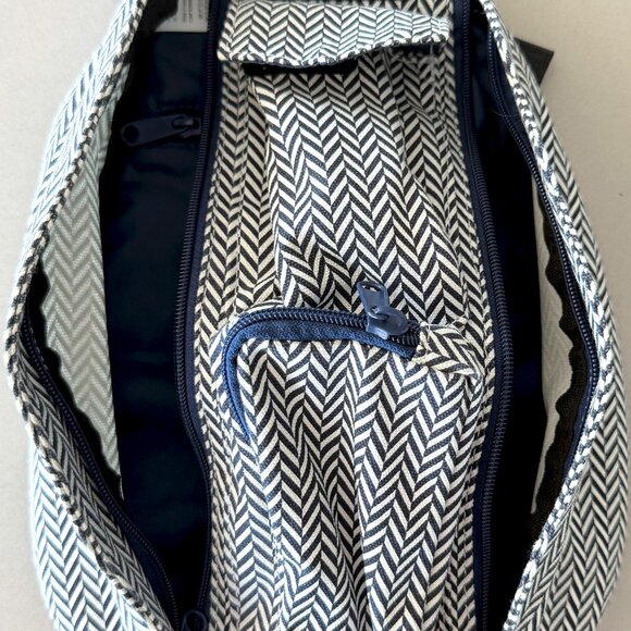 Kavu Rope Bag Chevron Shore 14" x 9.5" Chevron Sling Shoulder Bag - Picture 7 of 12